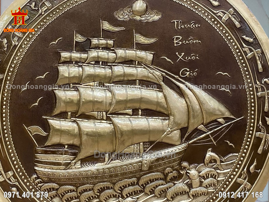 Treo tranh thuận buồm xuôi gió hun giả cổ mang đến may mắn, tài lộc